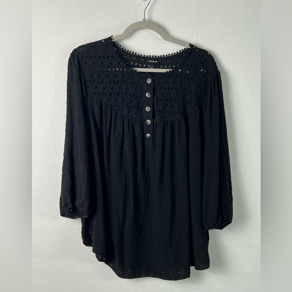 Torrid Eyelet Embroidered Black Peasant Boho Summer Vacation Office Top